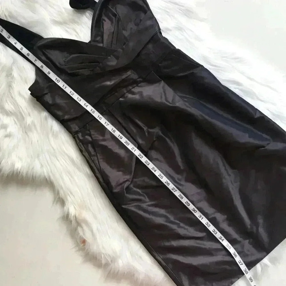 Banana Republic Sleeveless Sheath Dress w/ Pockets - Picture 3 of 6